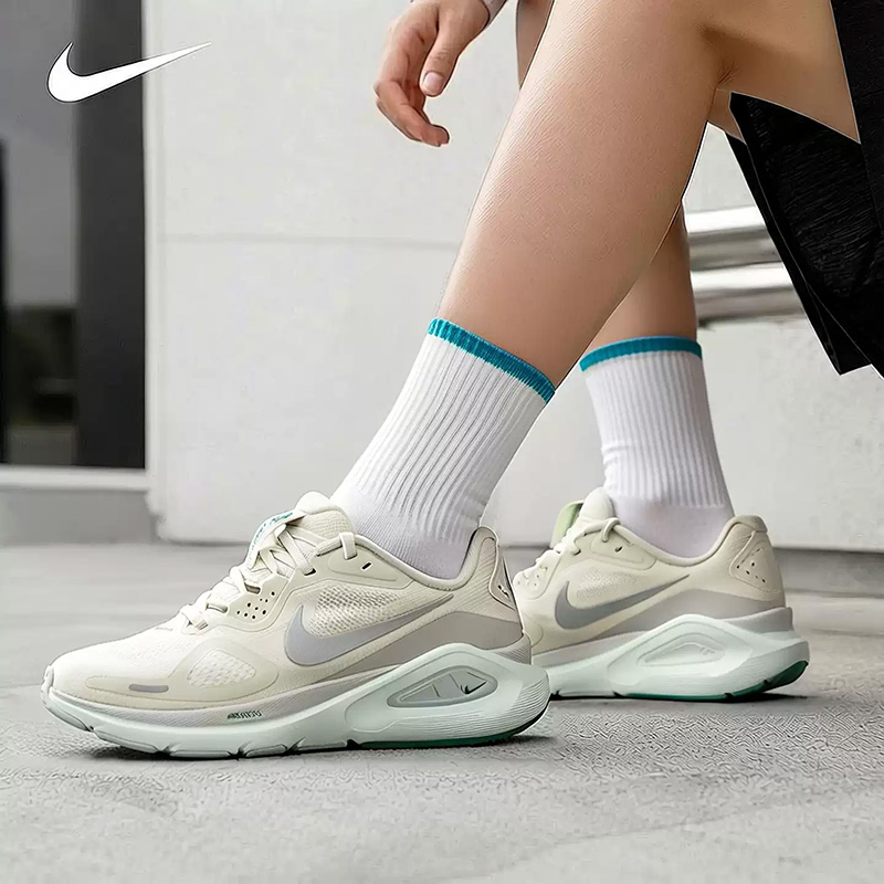 Nike Women's Running Shoes STR - Women Shoes Jordan recension och pris