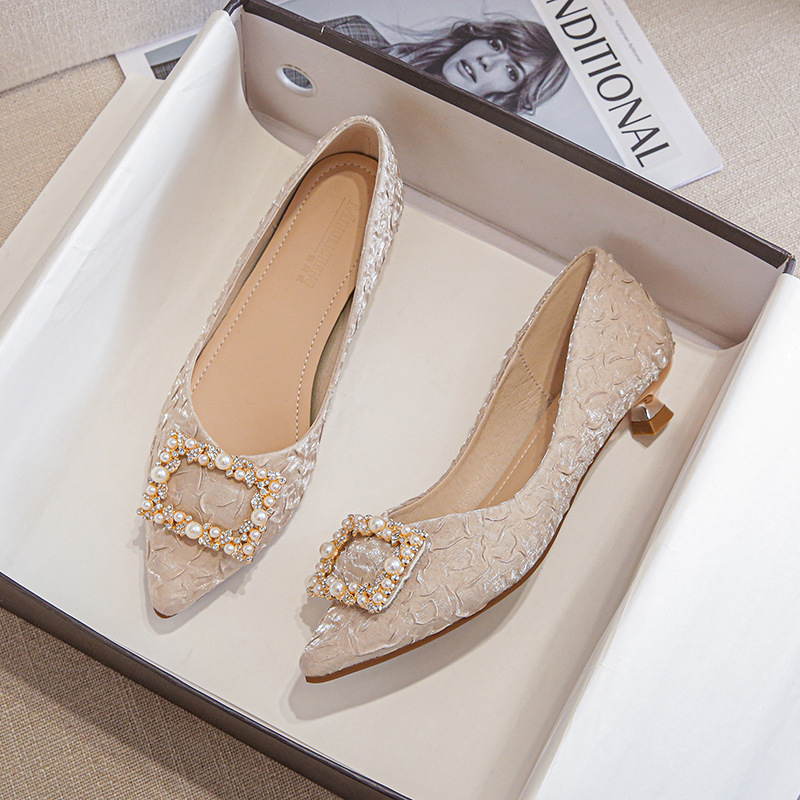 Ivory Textured Satin Pointed T - Women Shoes Size Chart recension och pris